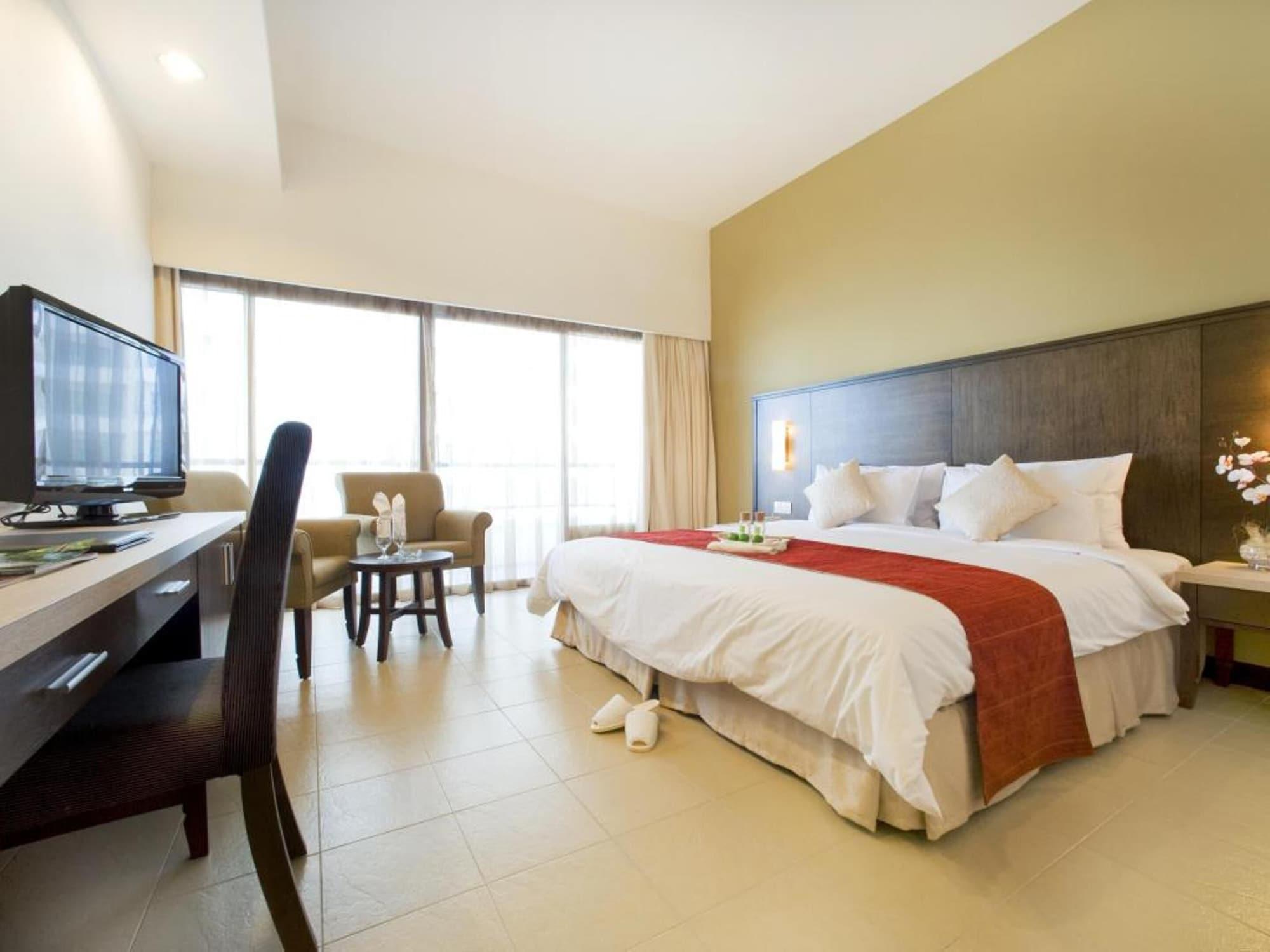 Flamingo Hotel By The Beach, Penang Tanjung Bungah  Exterior photo