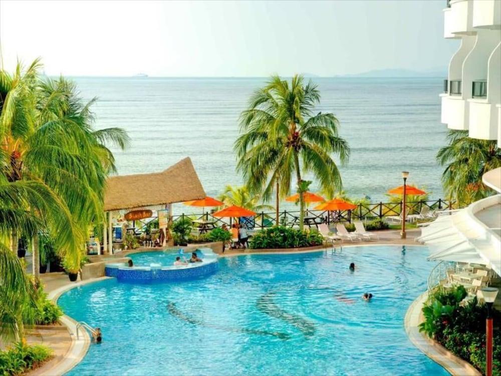 Flamingo Hotel By The Beach, Penang Tanjung Bungah  Exterior photo
