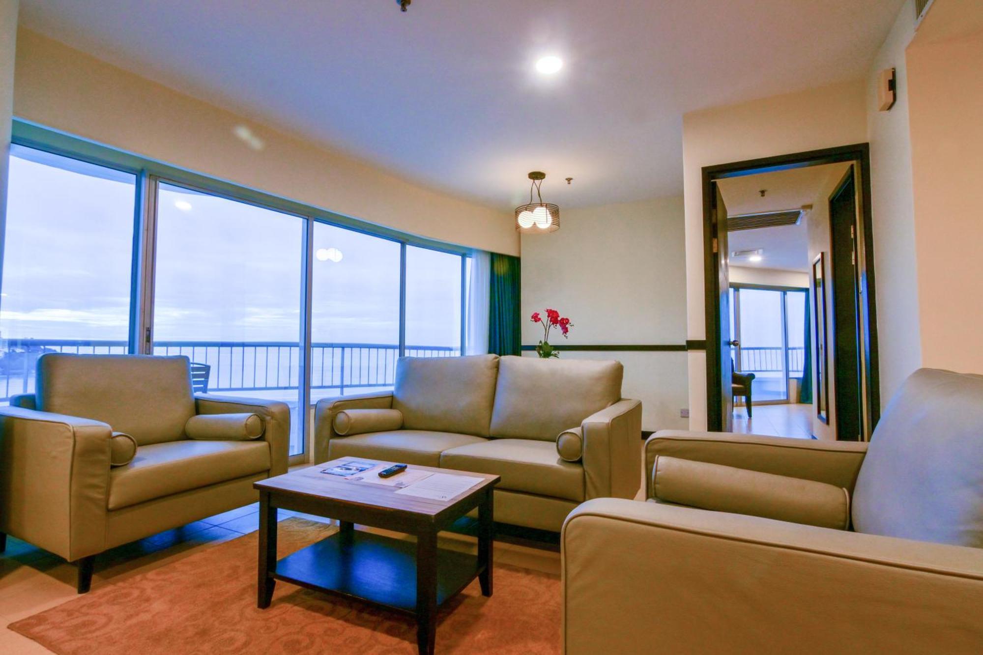 Flamingo Hotel By The Beach, Penang Tanjung Bungah  Exterior photo