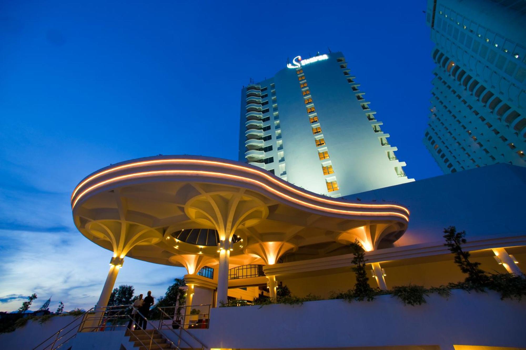 Flamingo Hotel By The Beach, Penang Tanjung Bungah  Exterior photo